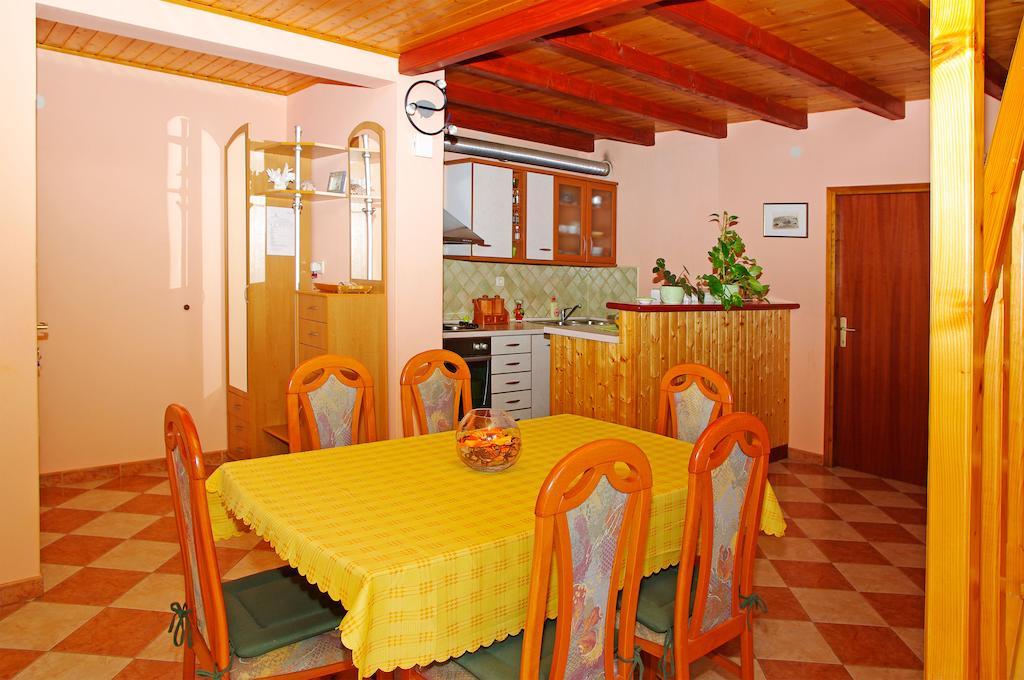 Apartments Julija Vela Luka Szoba fotó