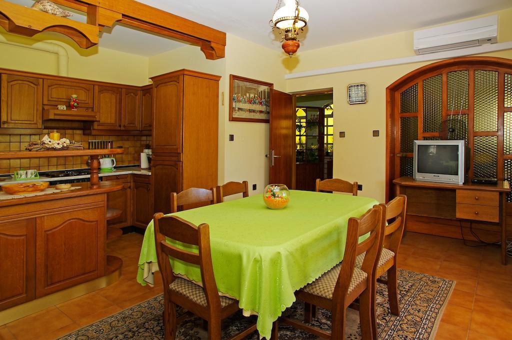 Apartments Julija Vela Luka Szoba fotó