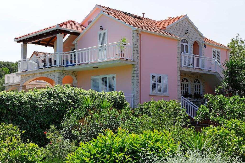 Apartments Julija Vela Luka Kültér fotó